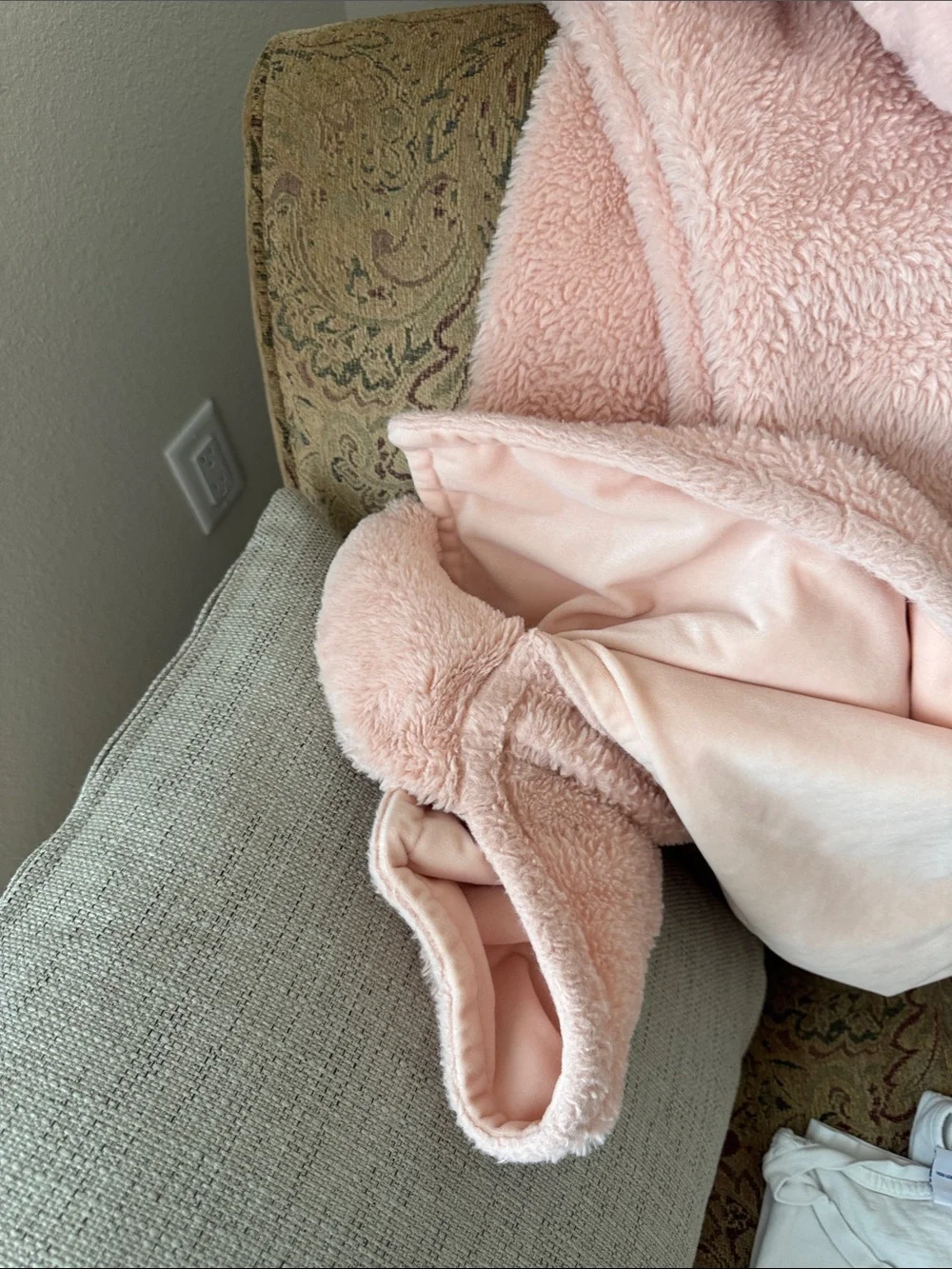 Pillowfort Peach Dinosaur Hooded Kid’s Throw Blanket